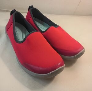 CROCS Women's Busy Day Stretch Skimmer Flats Size US 7